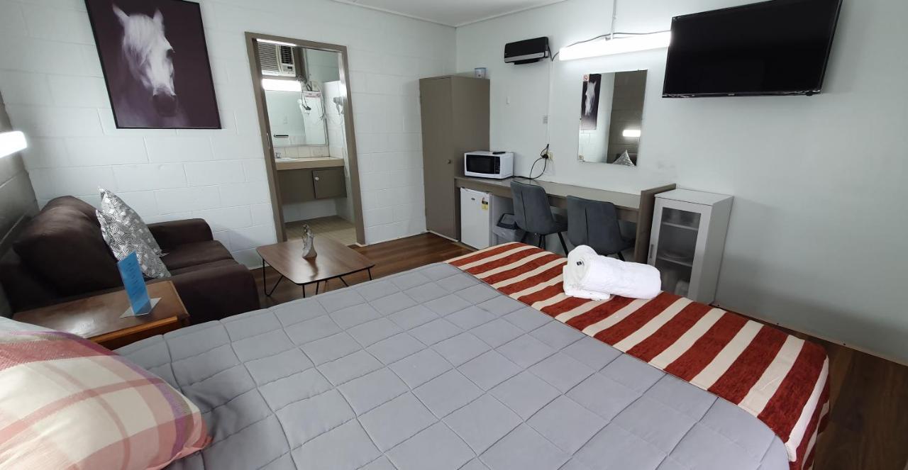 Morwell Parkside Motel Екстериор снимка