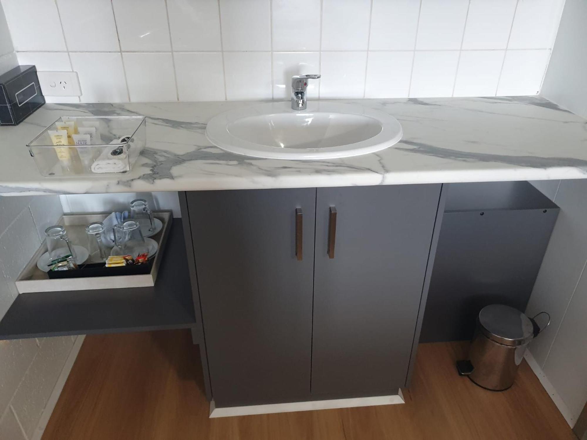 Morwell Parkside Motel Екстериор снимка