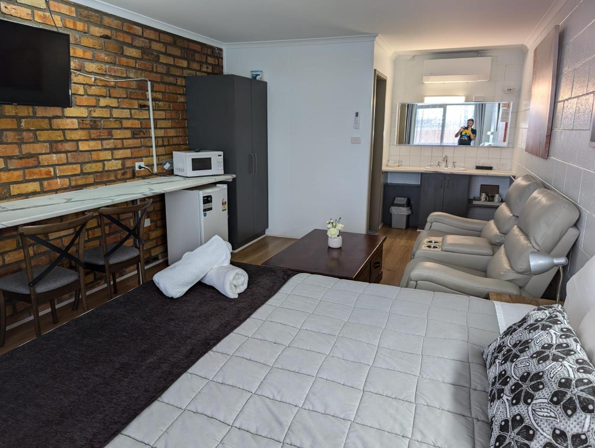 Morwell Parkside Motel Екстериор снимка